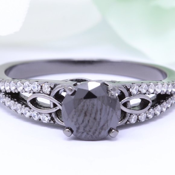 Vintage Celtic Wedding Engagement Ring Black - Picture 1 of 3